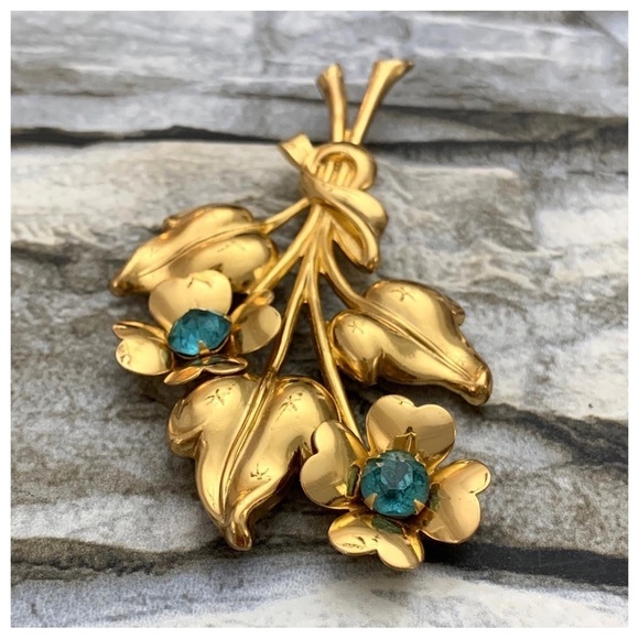 Vintage Signed Coro Art Deco Glass Blue Rhinestone Flower Gold Metal Brooch Pin - Picture 6 of 9